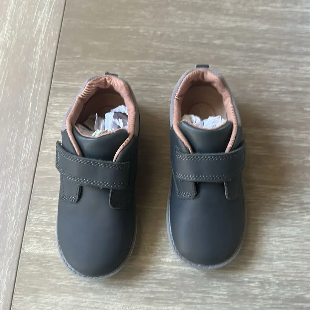 Stride rite Little Boy SRTech Griffin Grey 9 months NWT‎ in packaging